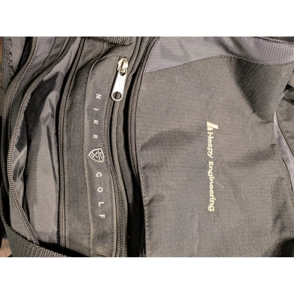 Nike Golf Adult Unisex Medium Duffel Black Bag Carry On
